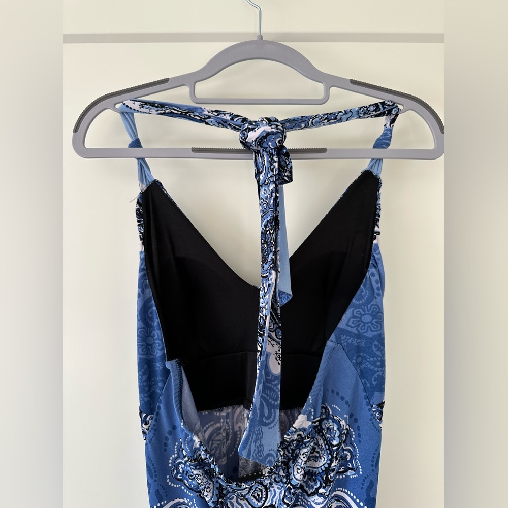 Halter Dress - Picture 4 of 6